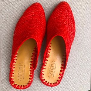 Artemis Design Co kilim slides in solid red ❤️‍🔥